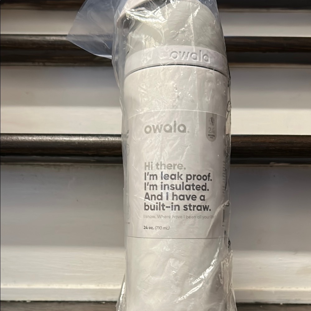 Owala White Insulated Water Bottle